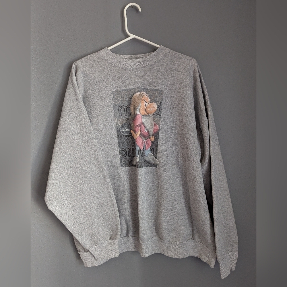 Vintage Disney Snow White - Grumpy Gray Graphic Women's Sweater. Crewneck.